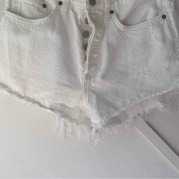 Aritzia Denim Forum Yoko High Rise Cut Off Denim Short in White - 27 - Picture 6 of 15